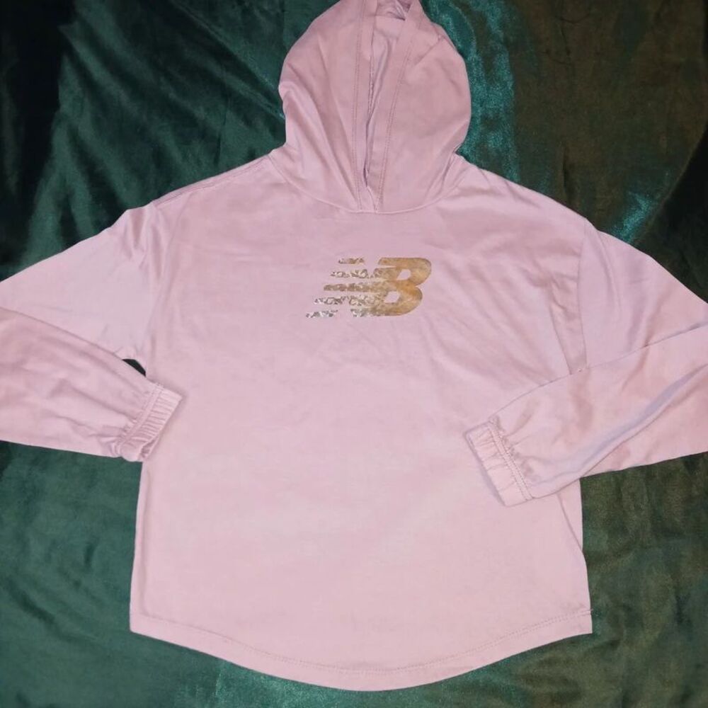 New Balance Girls Graphic Pullover Hoodie with leopard print logo size 10/12
